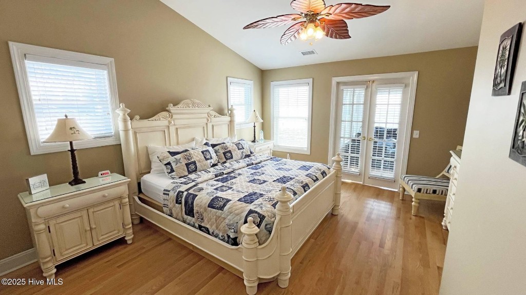 Oceanfront Holden Beach Large Luxury - Photo 17