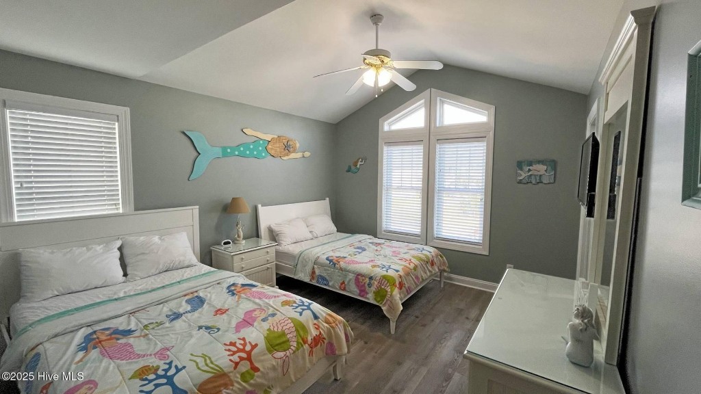 Oceanfront Holden Beach Large Luxury - Photo 27