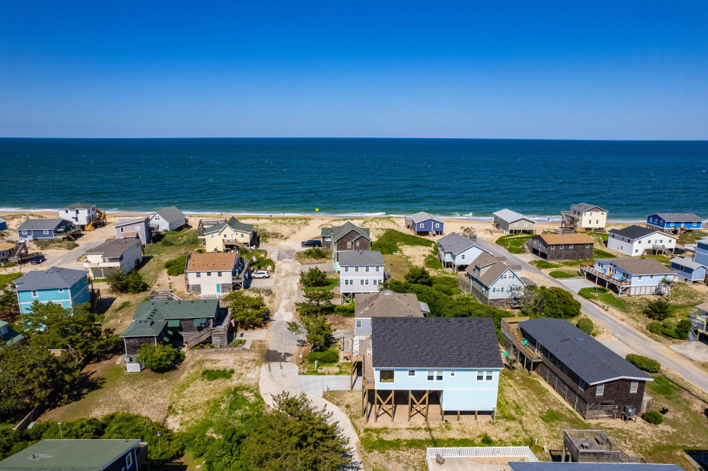 Turquoise Beach House in South Nags Head - Photo 4