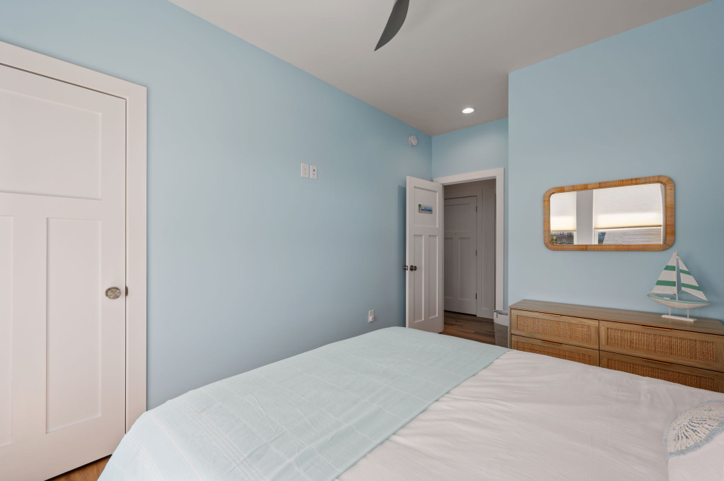 Turquoise Beach House in South Nags Head - Interior 1