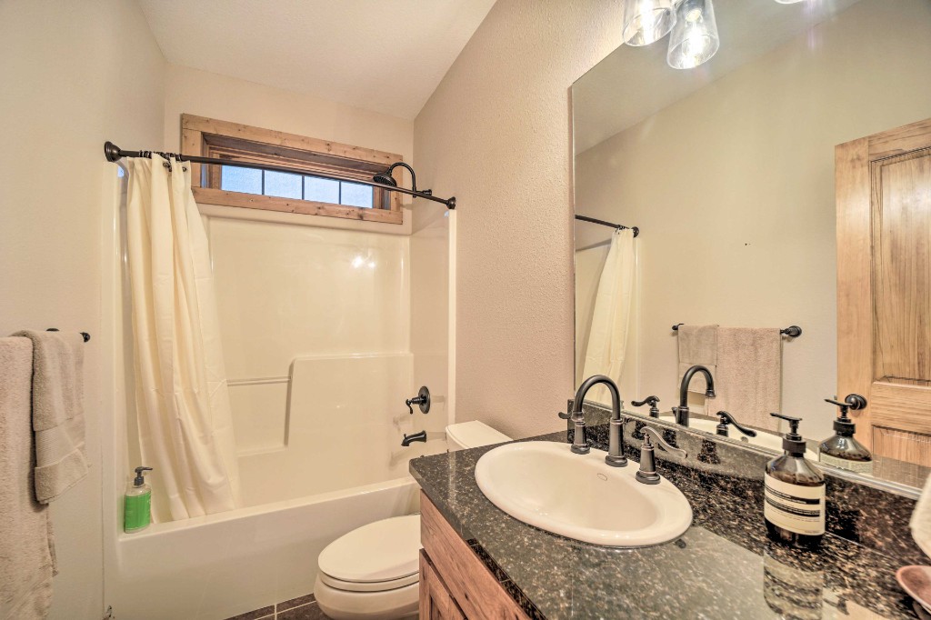 Western North Carolina Chalet w/ Game Room & Decks - Photo 22